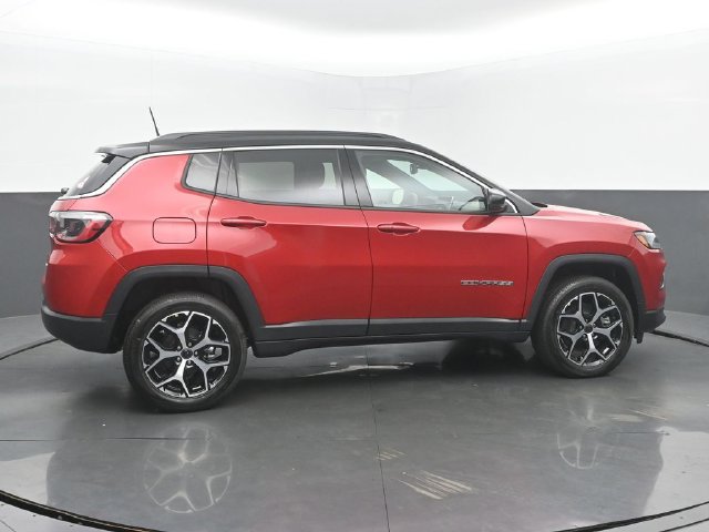 New 2026 Jeep Compass Limited w/ Sun, Sound & Navigation Group AWD/4WD image 6