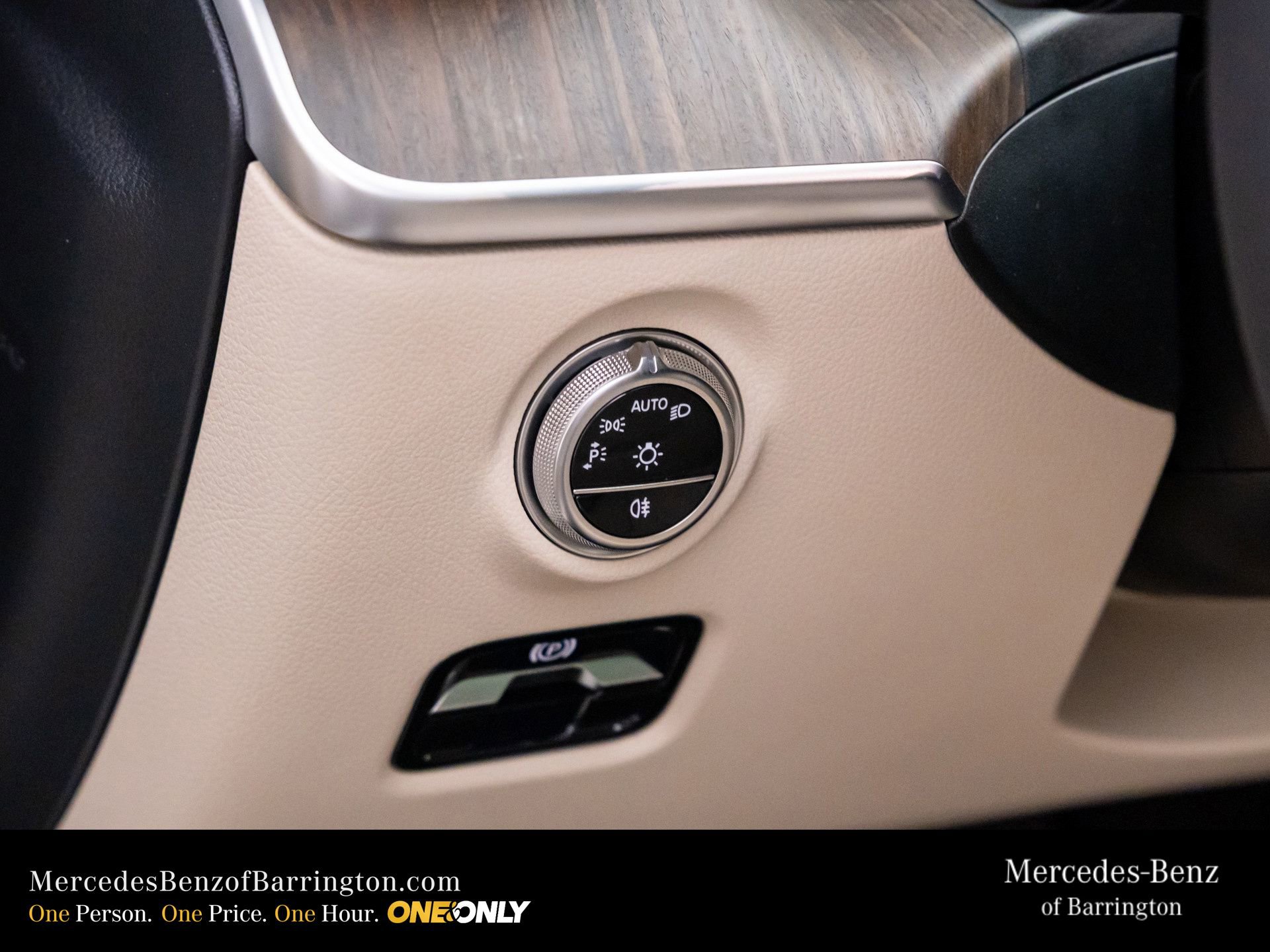 New 2026 Mercedes-Benz C 300 4MATIC Sedan image 22