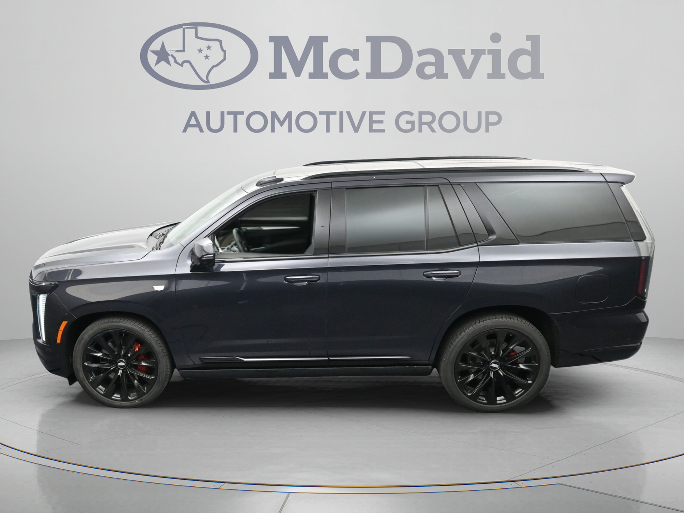 Used 2026 Cadillac Escalade Platinum Sport w/ LPO, ONYX Package AWD/4WD image 35