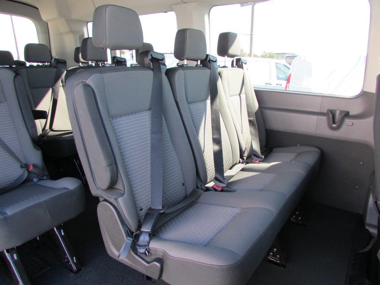Used 2023 Ford Transit 350 XLT image 24