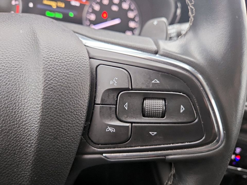 Used 2023 Buick Envision Essence image 16