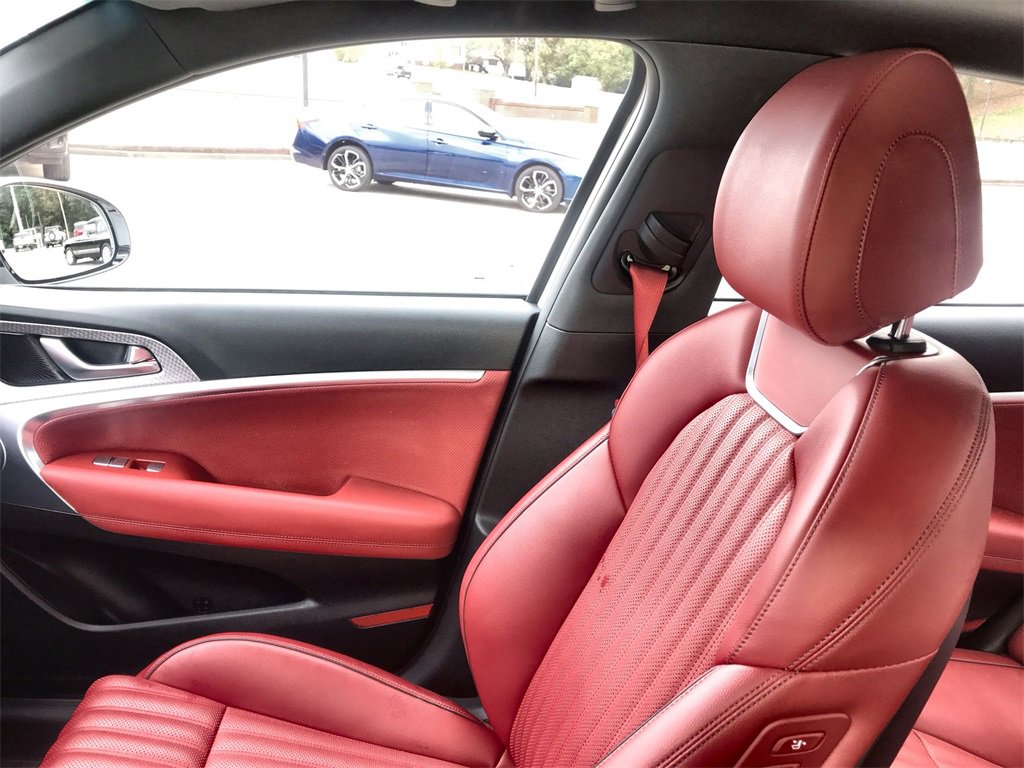 Used 2023 Genesis G70 2.0T w/ Sport Prestige Package image 24