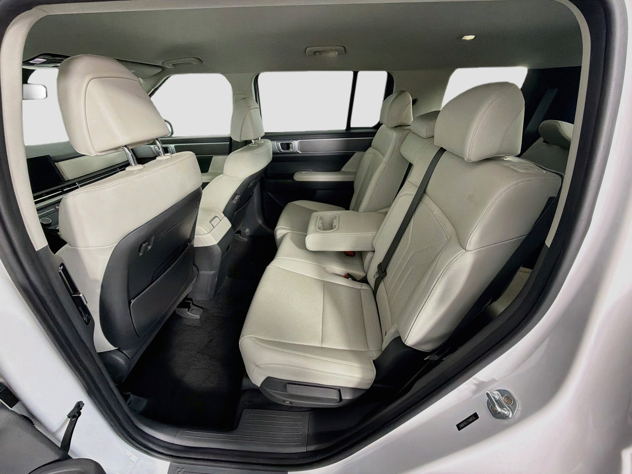 Used 2026 Hyundai Santa Fe SEL FWD image 29