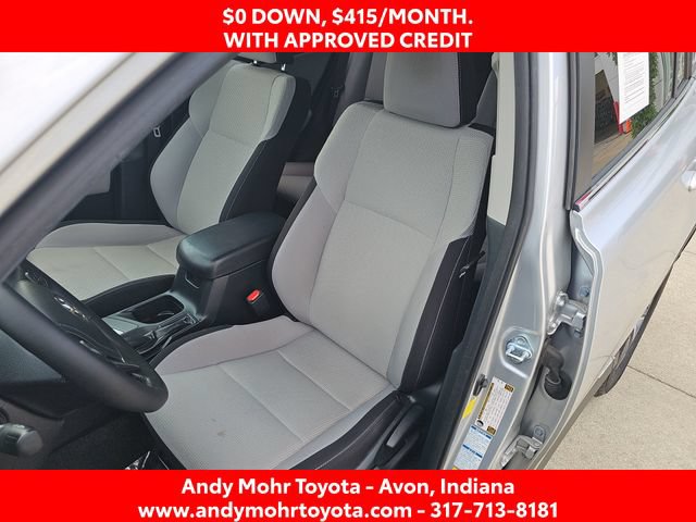 Used 2016 Toyota RAV4 XLE AWD/4WD image 10