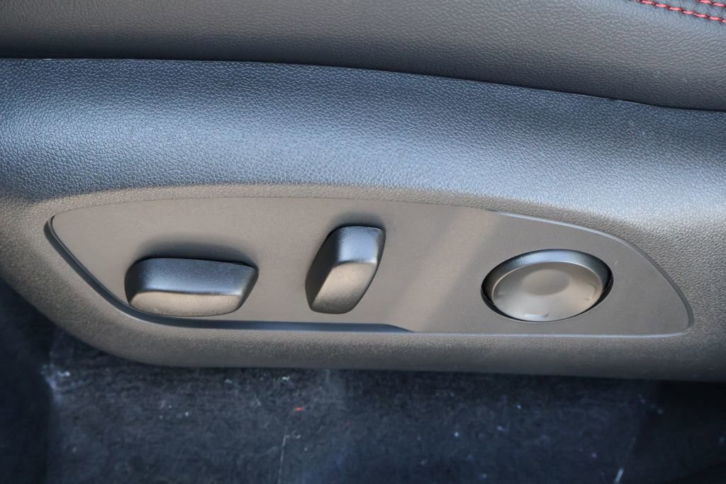 New 2026 Chevrolet Traverse RS w/ LPO, Floor Liner Package image 17