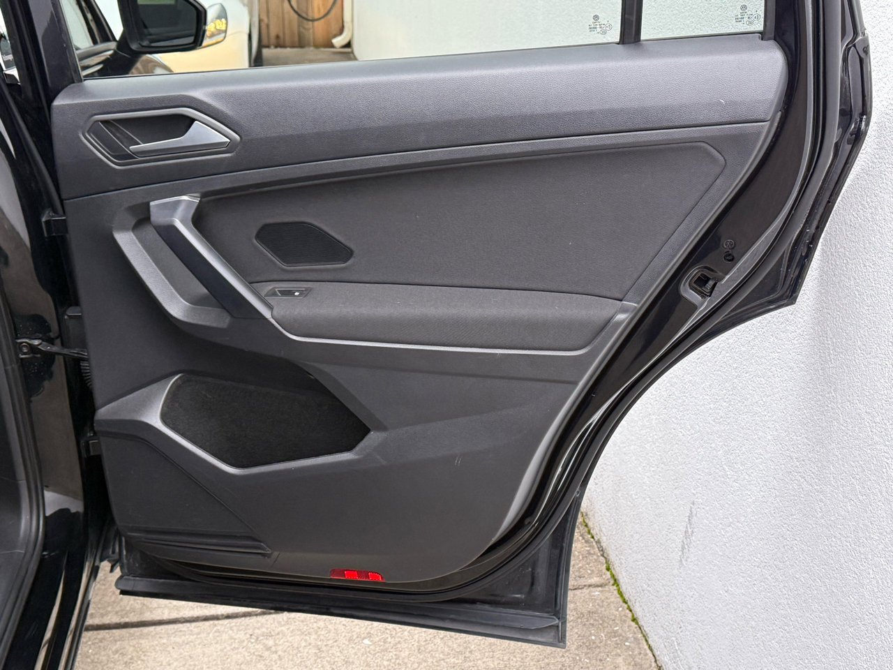 Used 2021 Volkswagen Tiguan S image 35