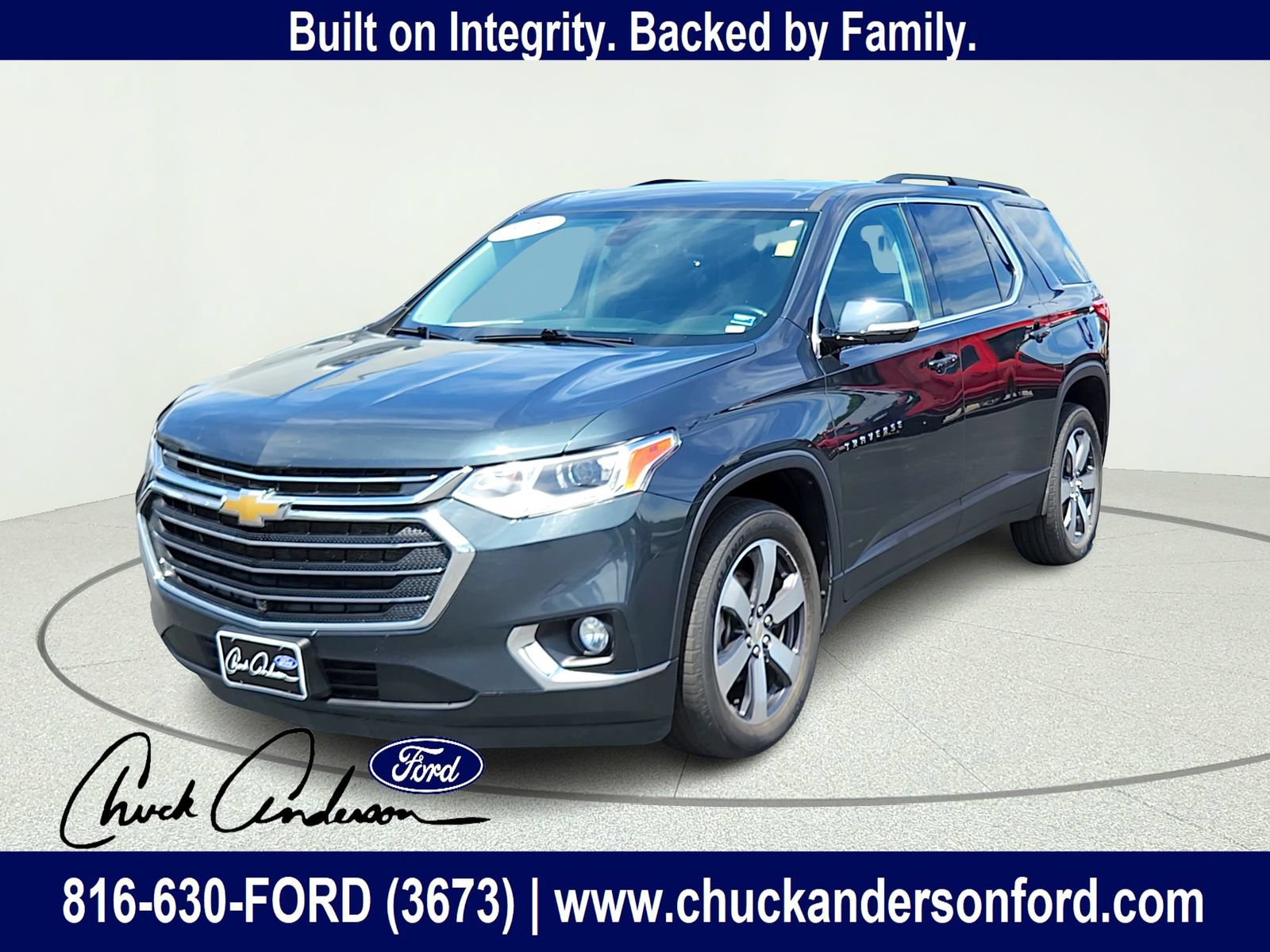 Used 2020 Chevrolet Traverse LT w/ LT Premium Package AWD/4WD image 1