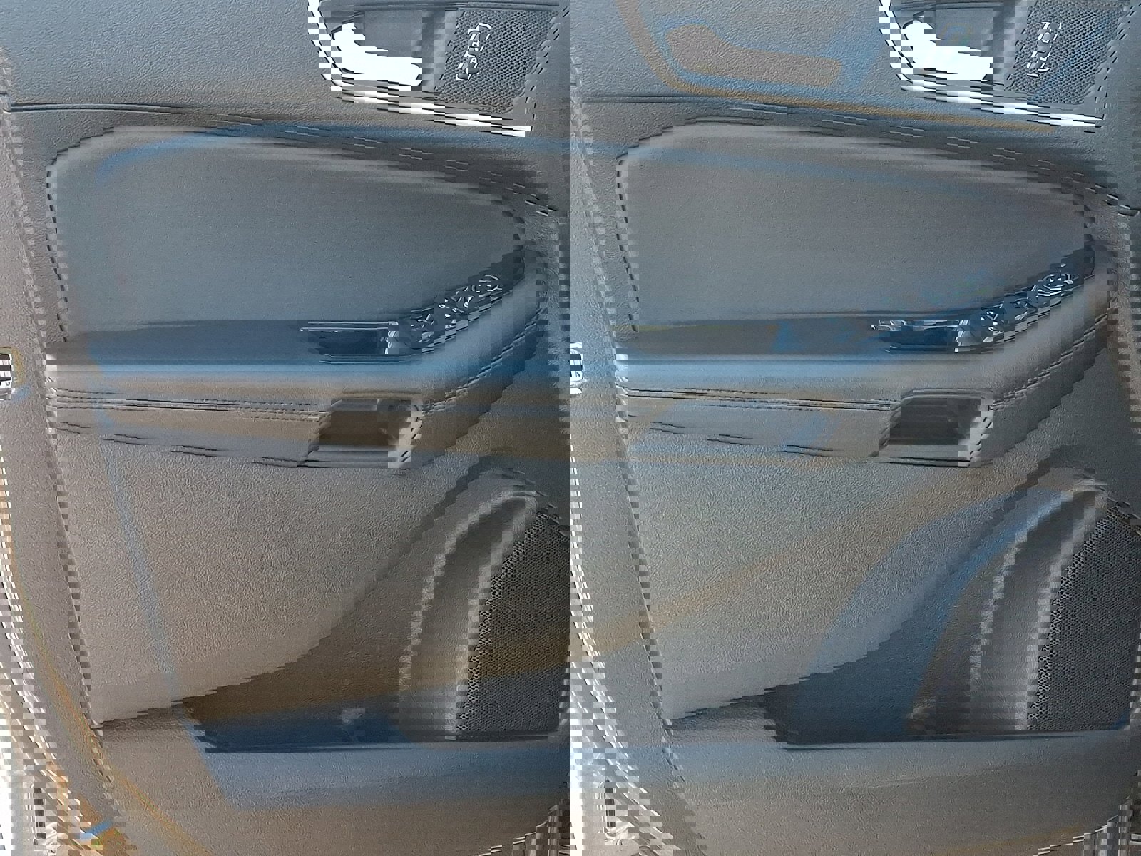 Used 2018 Ford Edge SEL w/ Equipment Group 201A image 13