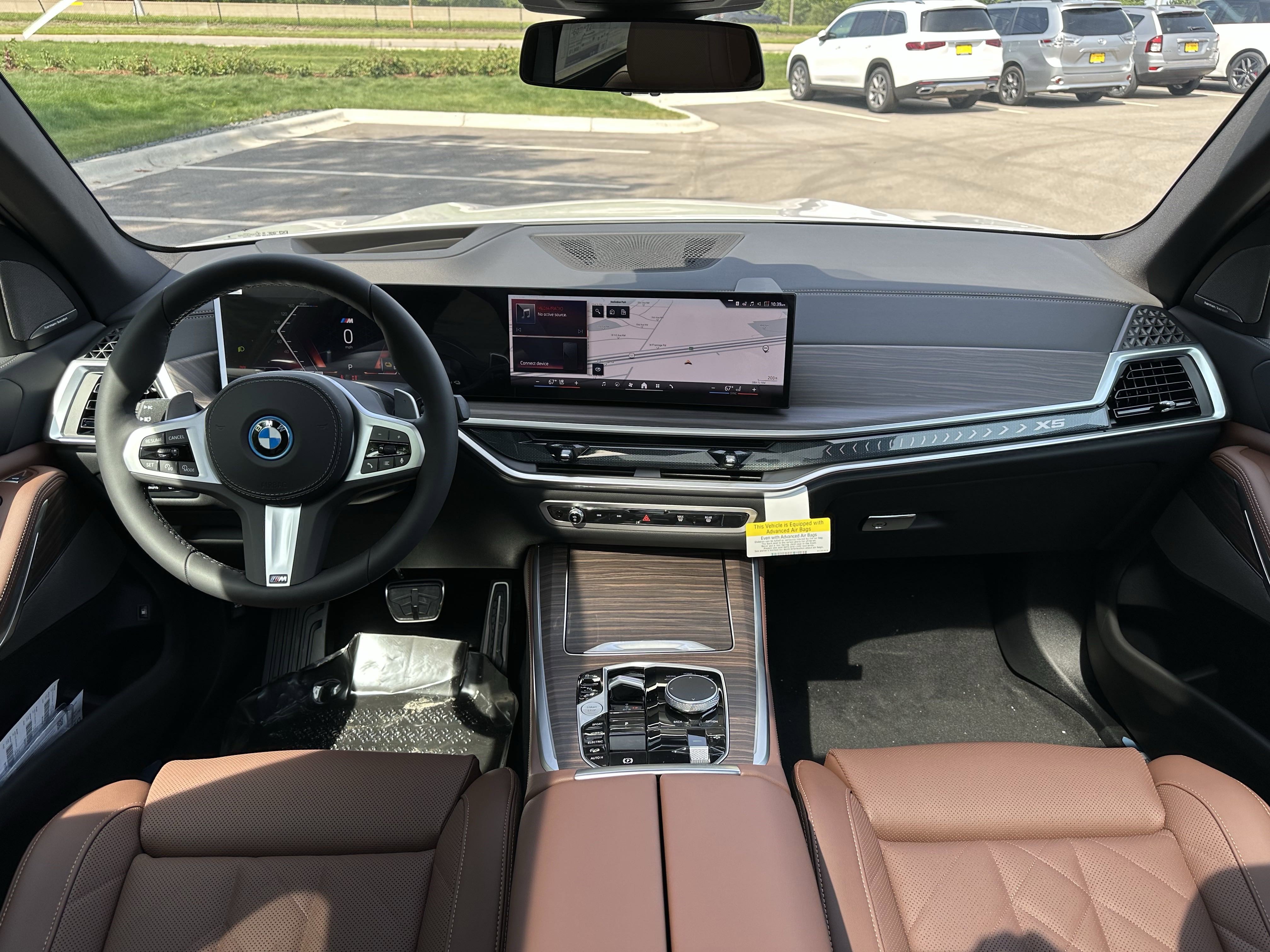 New 2026 BMW X5 xDrive50e w/ M Sport Package image 10