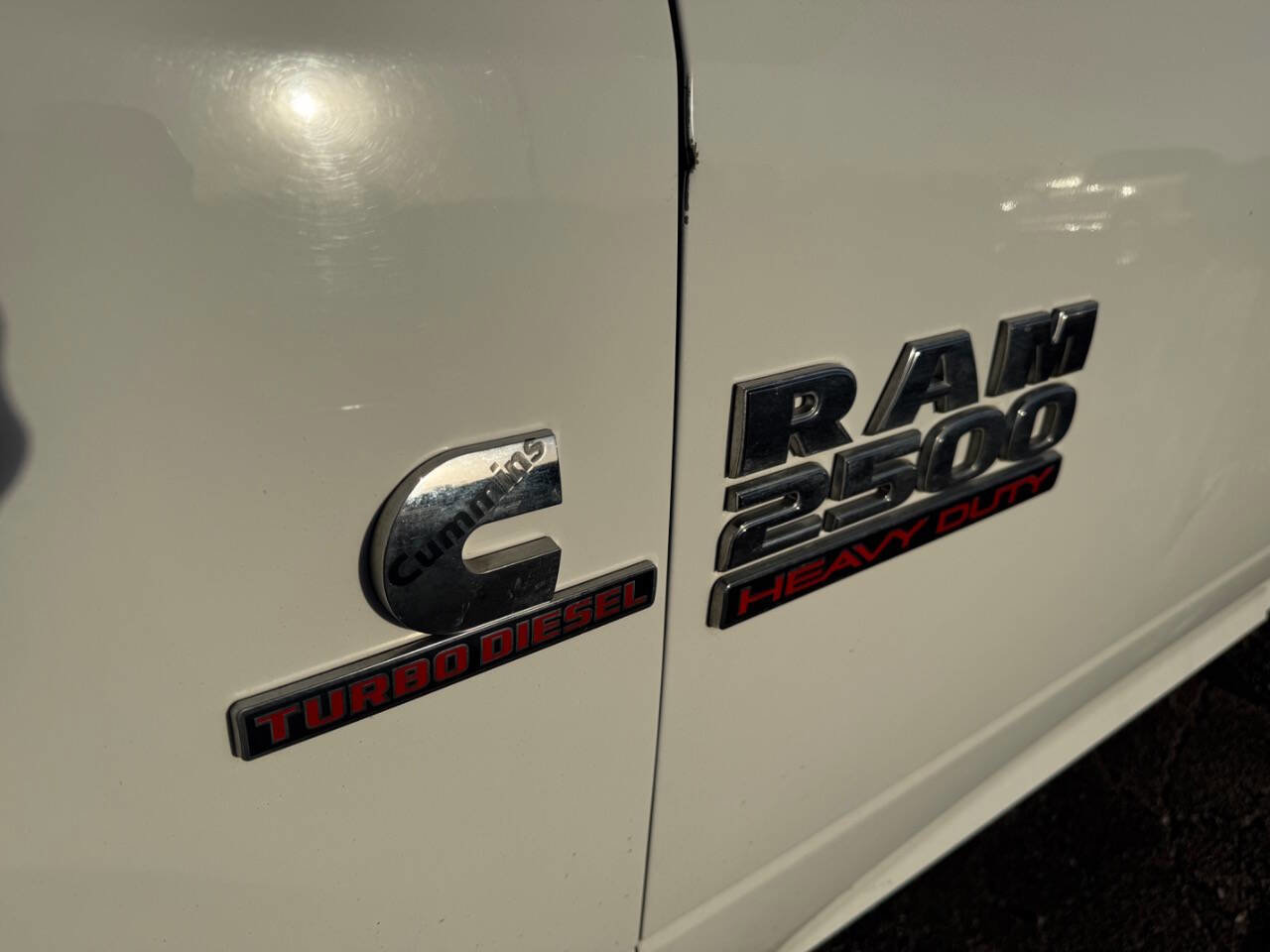 Used 2018 RAM 2500 Tradesman w/ Chrome Appearance Group image 15