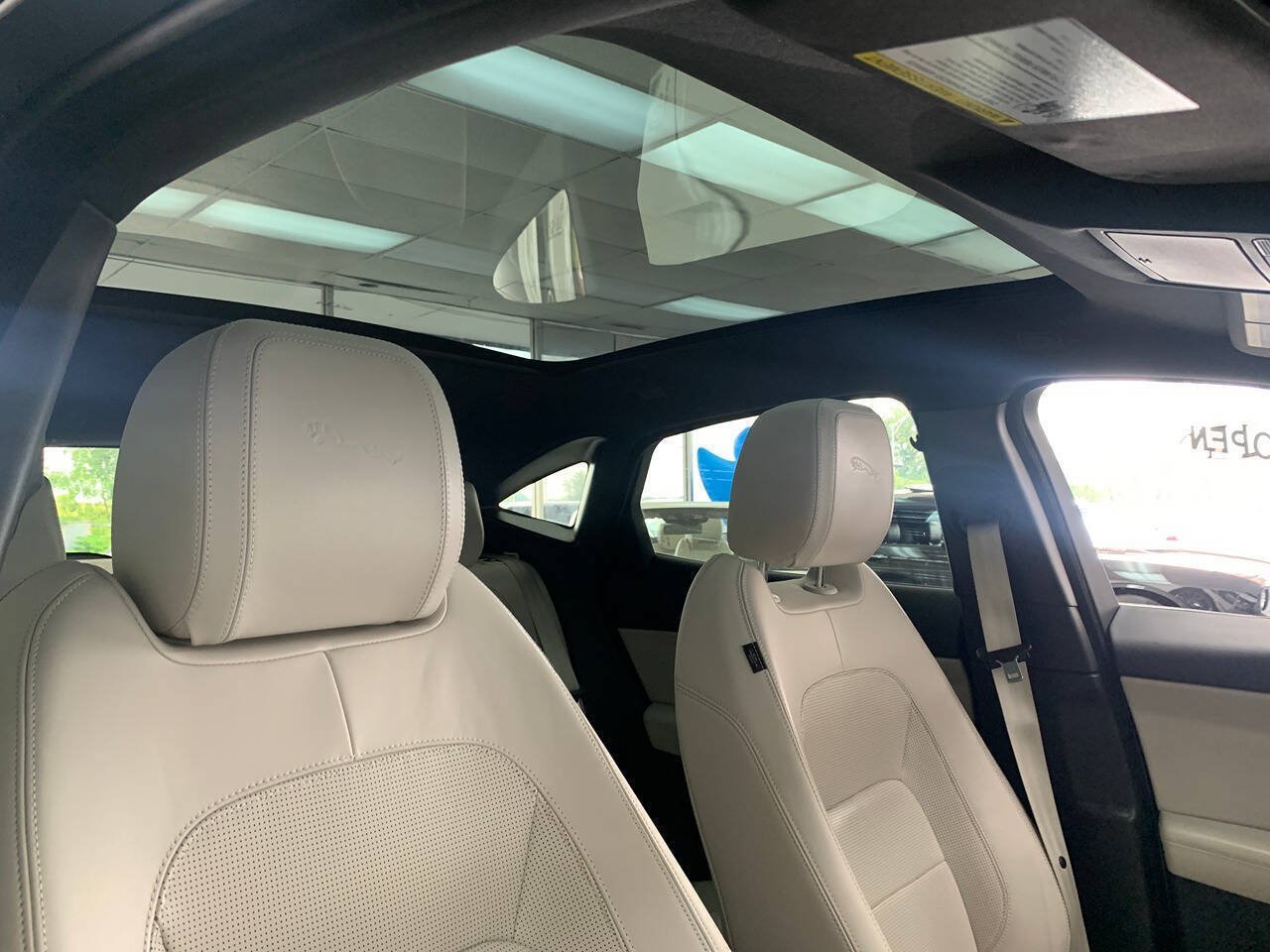 Used 2019 Jaguar E-PACE R-Dynamic HSE AWD/4WD image 12
