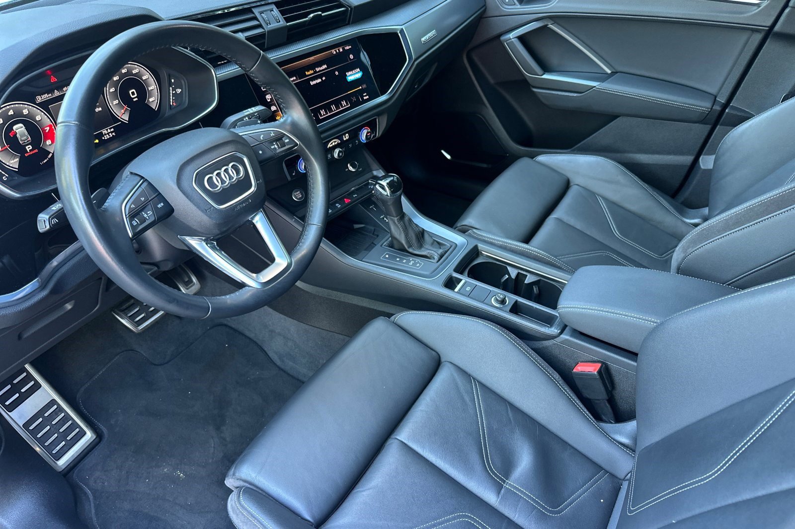 Used 2019 Audi Q3 2.0T Premium Plus image 11