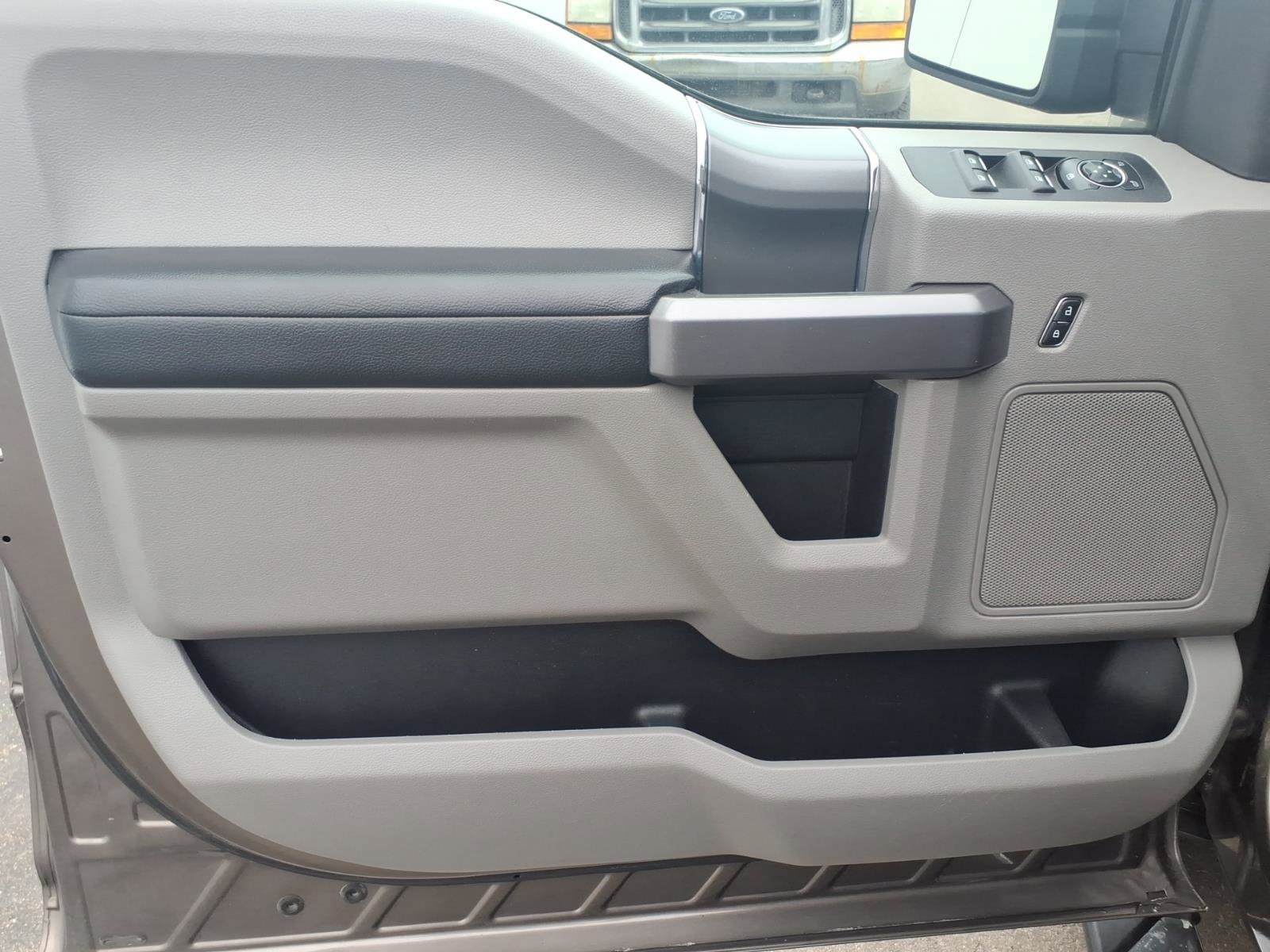 Used 2019 Ford F150 XLT w/ Equipment Group 302A Luxury image 11