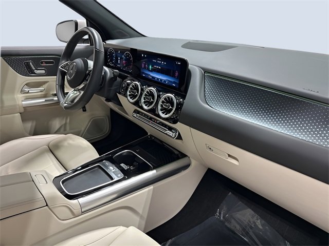 Used 2025 Mercedes-Benz GLA 250 4MATIC image 12