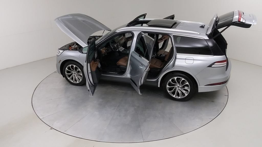 Used 2023 Lincoln Aviator Grand Touring w/ Equipment Group 301A AWD/4WD image 59