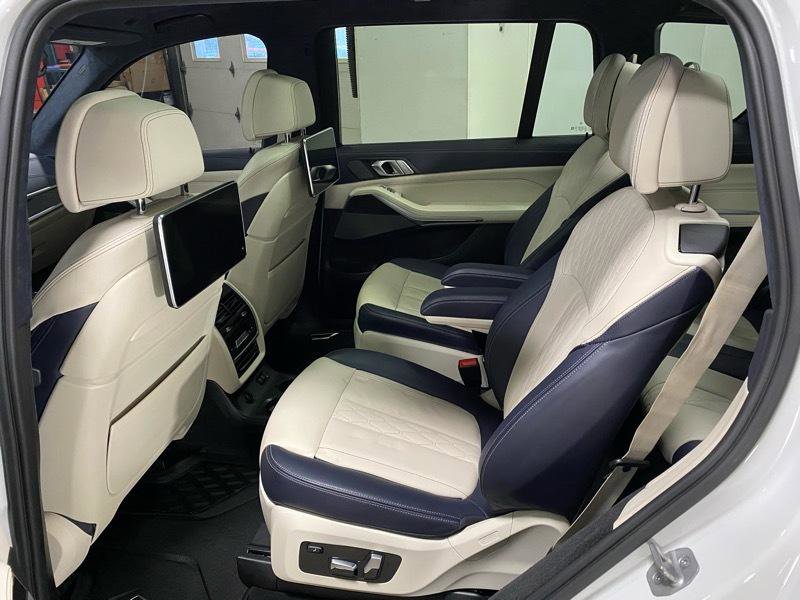 Used 2022 BMW ALPINA XB7 image 24