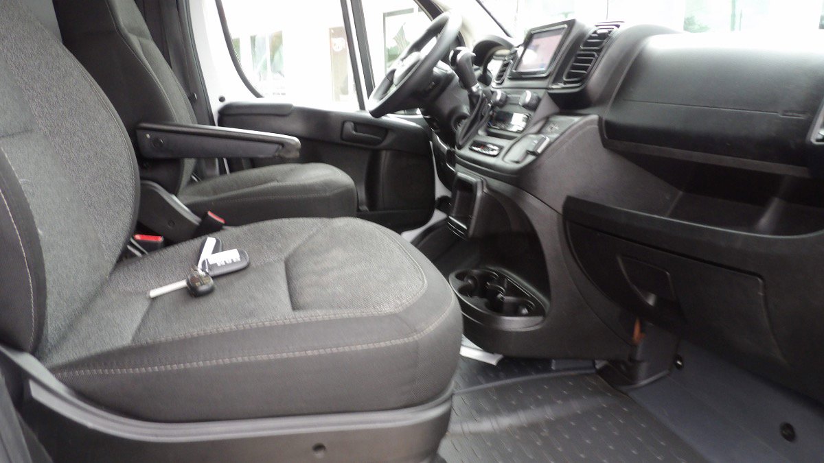 Used 2023 RAM ProMaster 2500 FWD image 24