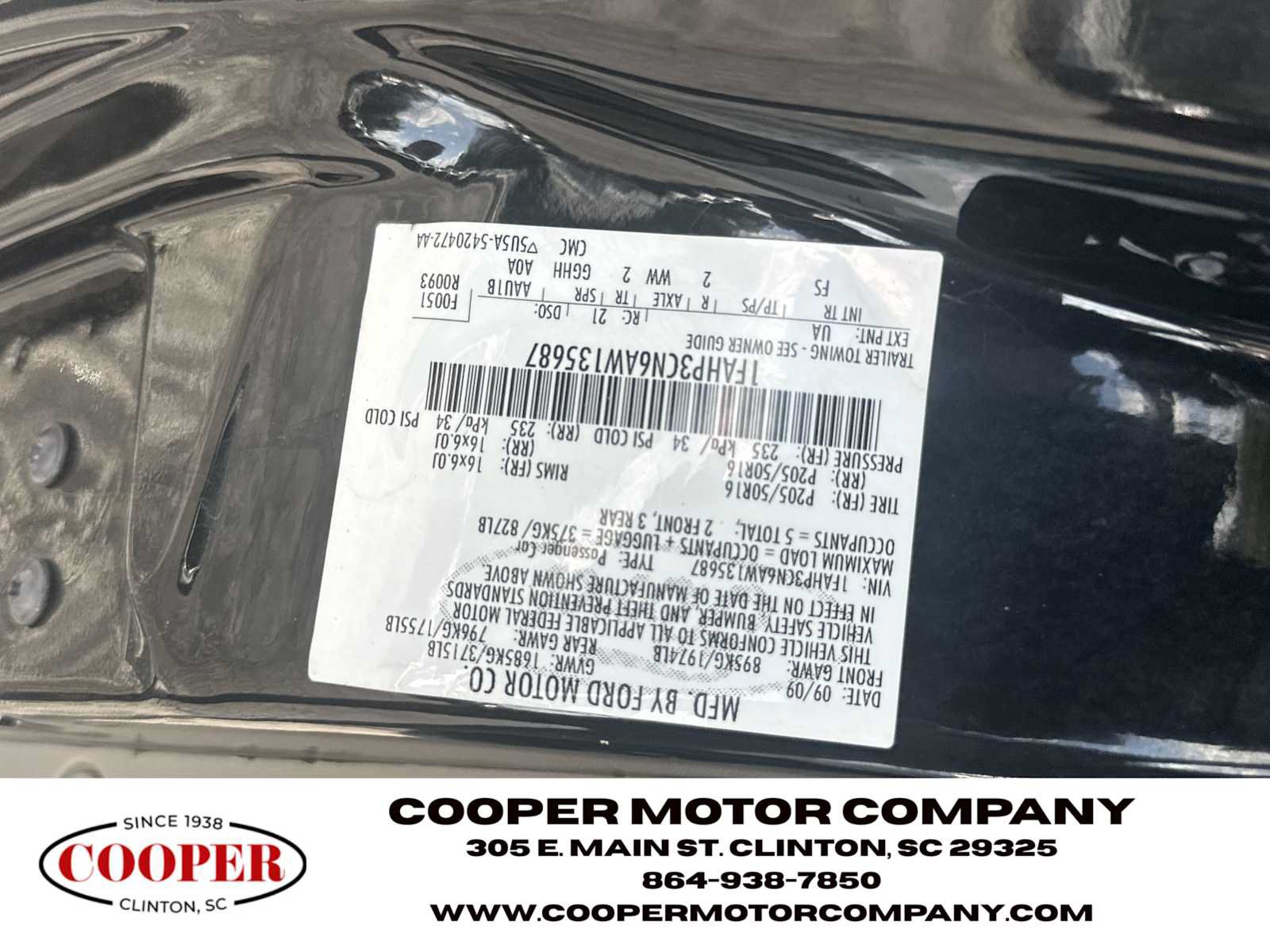 Used 2010 Ford Focus SE FWD image 28