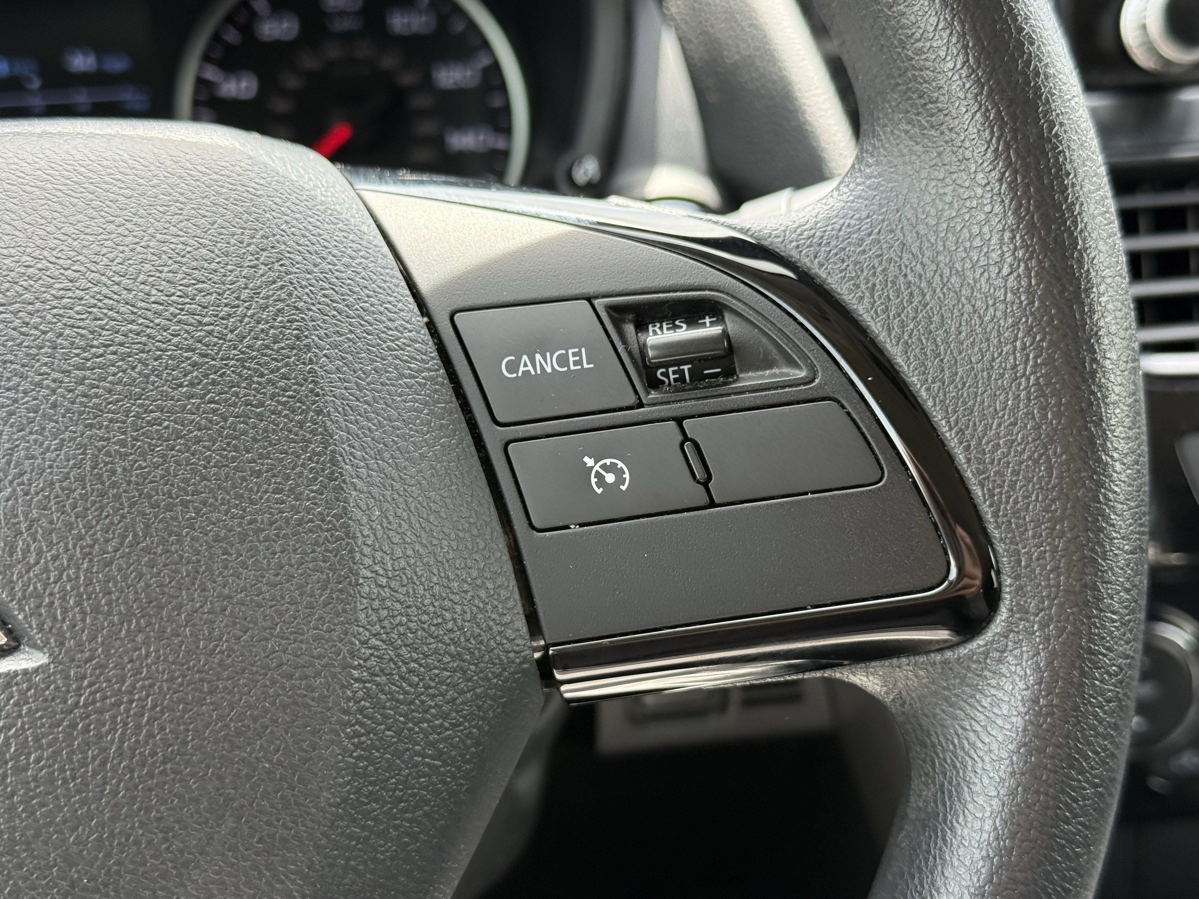 Used 2024 Mitsubishi Eclipse Cross LE image 17