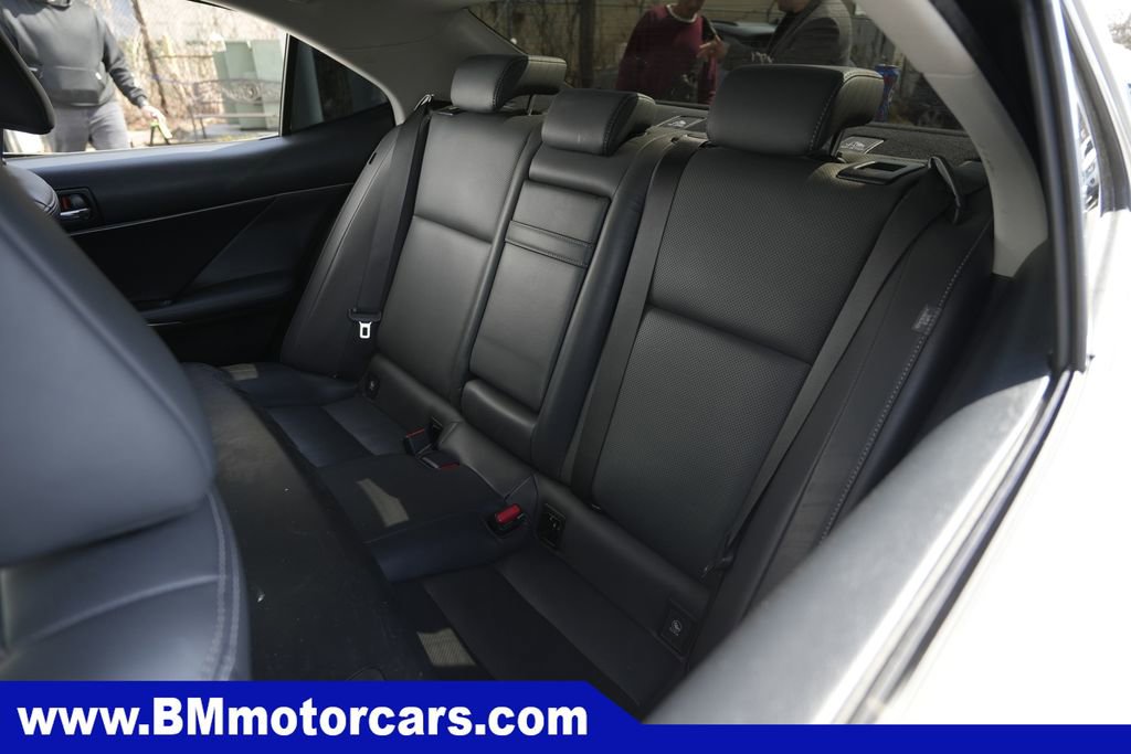 Used 2015 Lexus IS 250 image 17