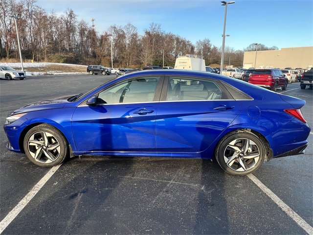 Used 2023 Hyundai Elantra Limited image 33