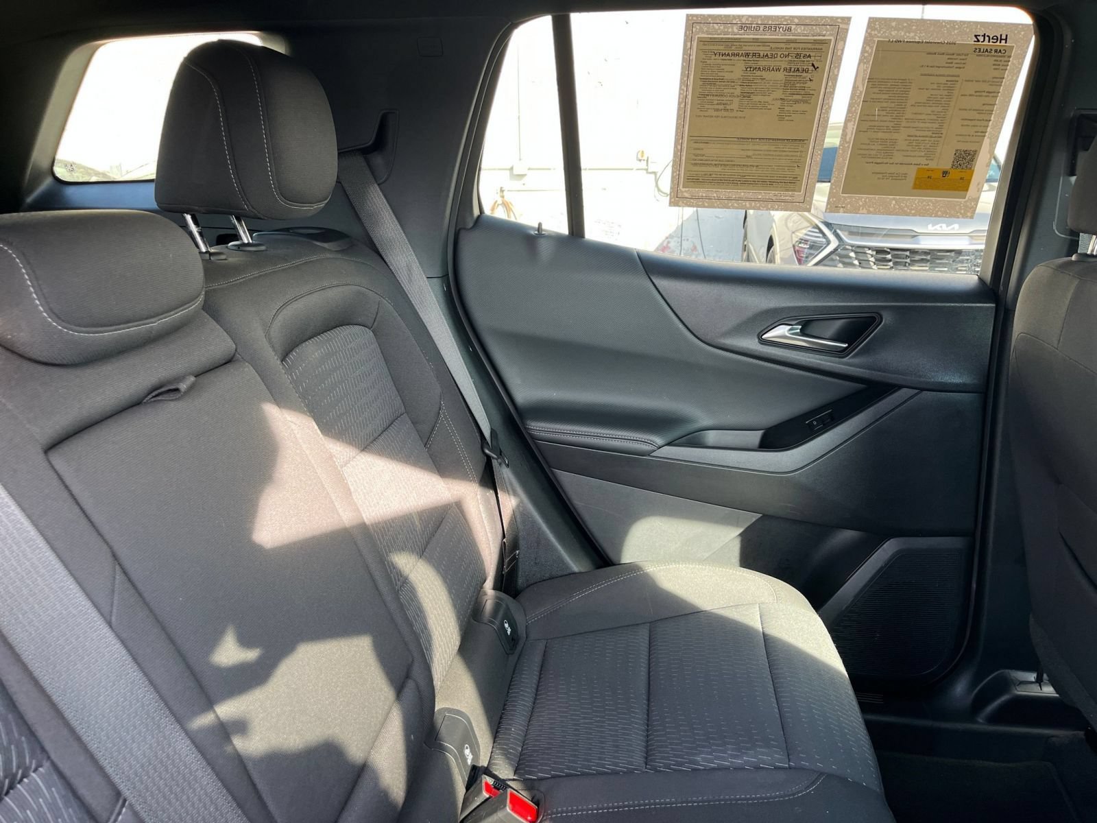 Used 2025 Chevrolet Equinox LT FWD image 37