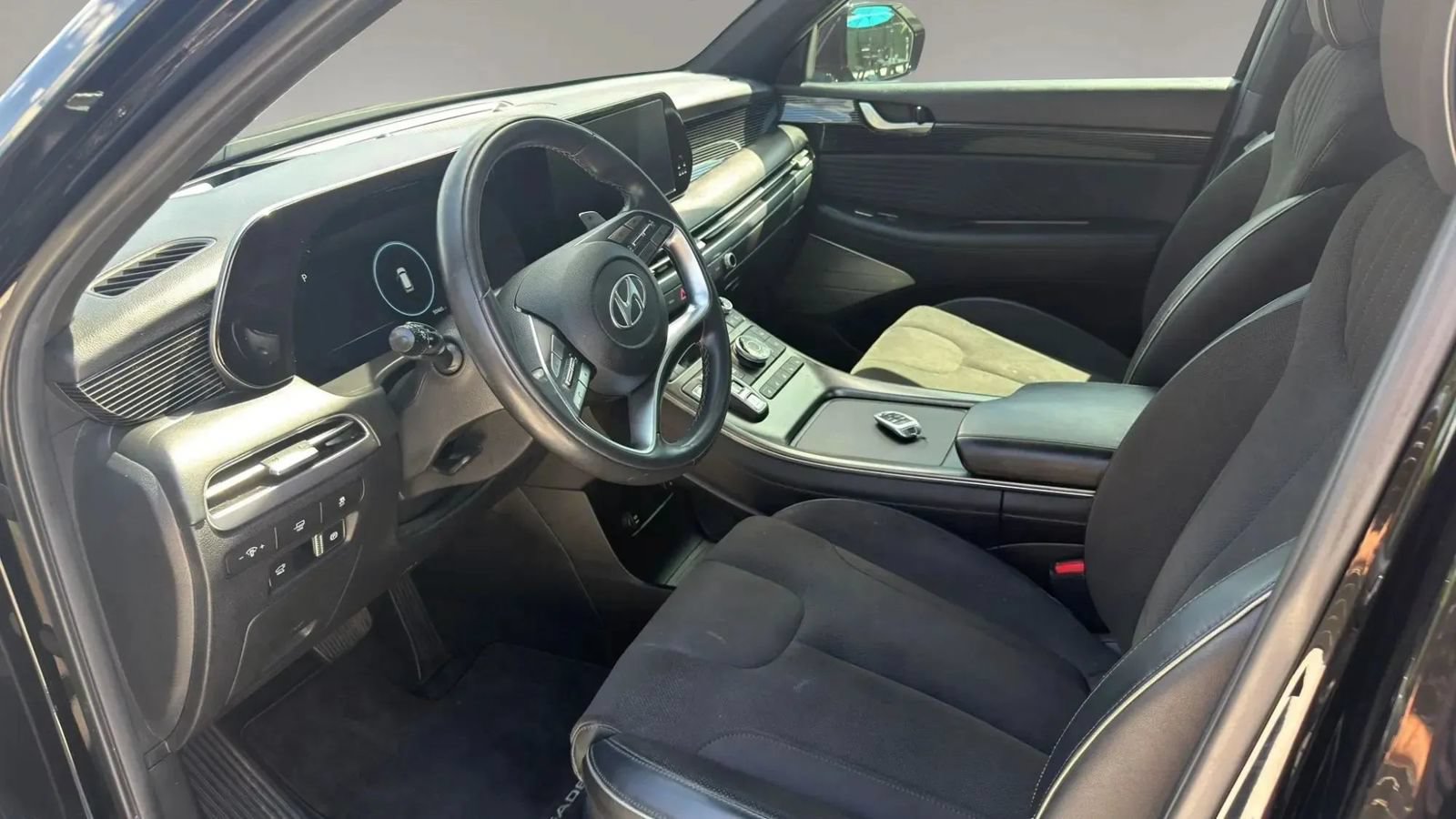 Used 2024 Hyundai Palisade Calligraphy AWD/4WD image 11