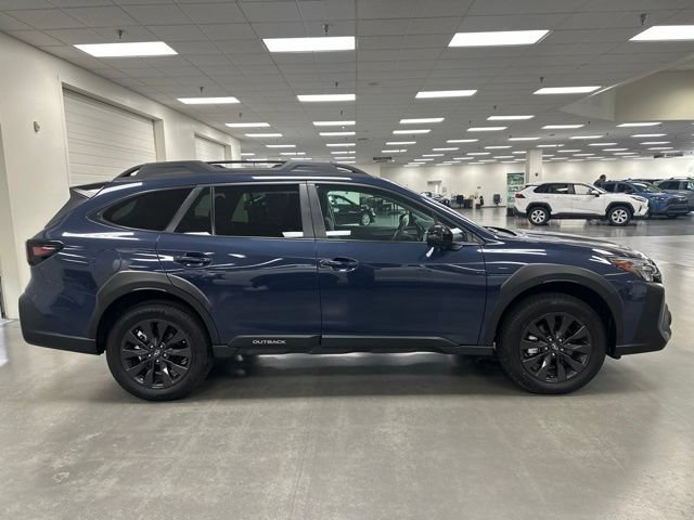 Used 2025 Subaru Outback Onyx Edition AWD/4WD image 8