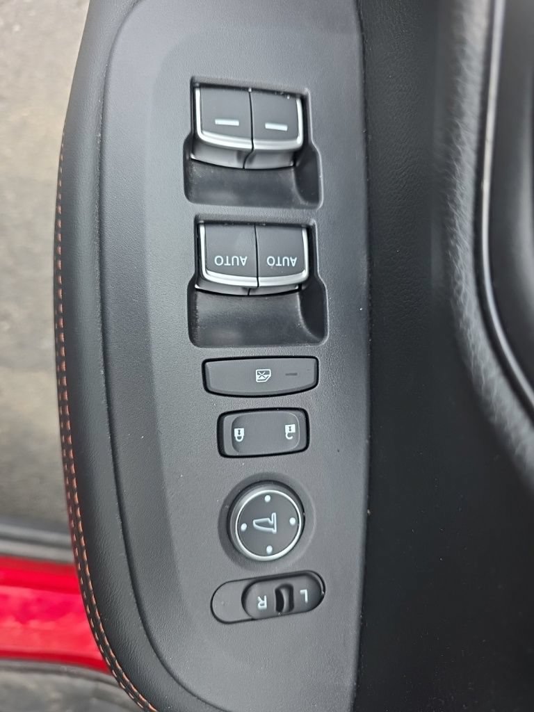 Certified 2025 Honda HR-V Sport image 11