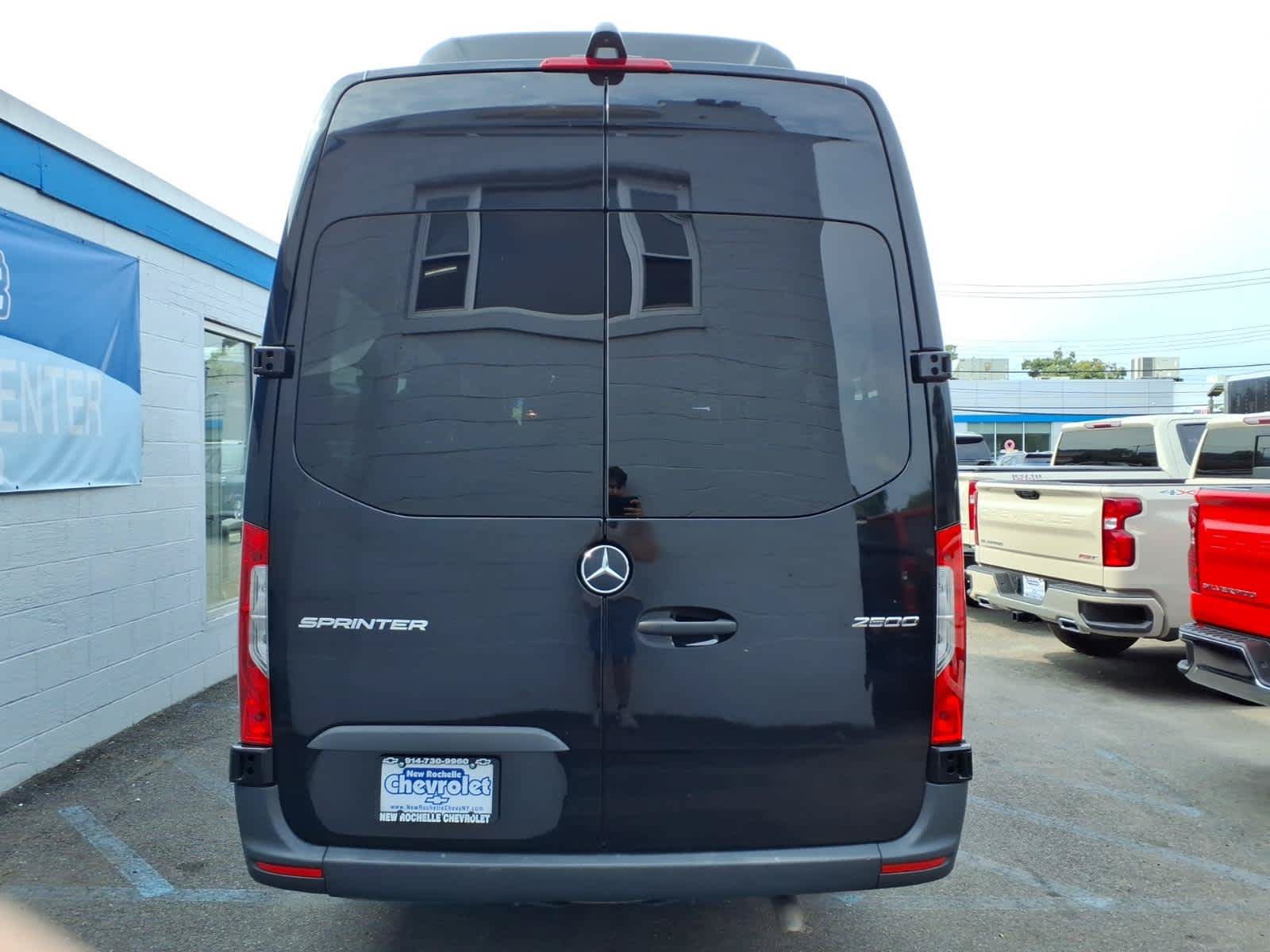 Used 2025 Mercedes-Benz Sprinter 2500 image 5