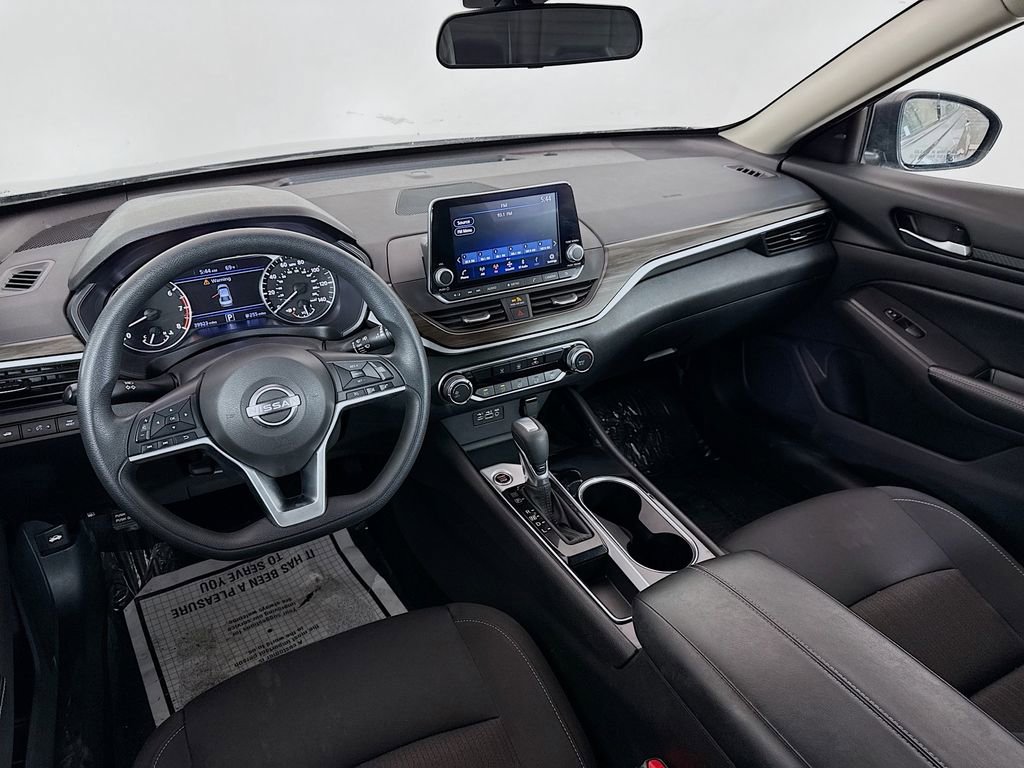 Used 2024 Nissan Altima 2.5 SV image 21