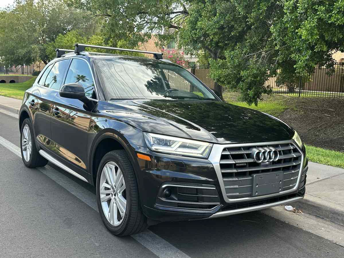 Used 2018 Audi Q5 Prestige w/ Prestige Package AWD/4WD image 2