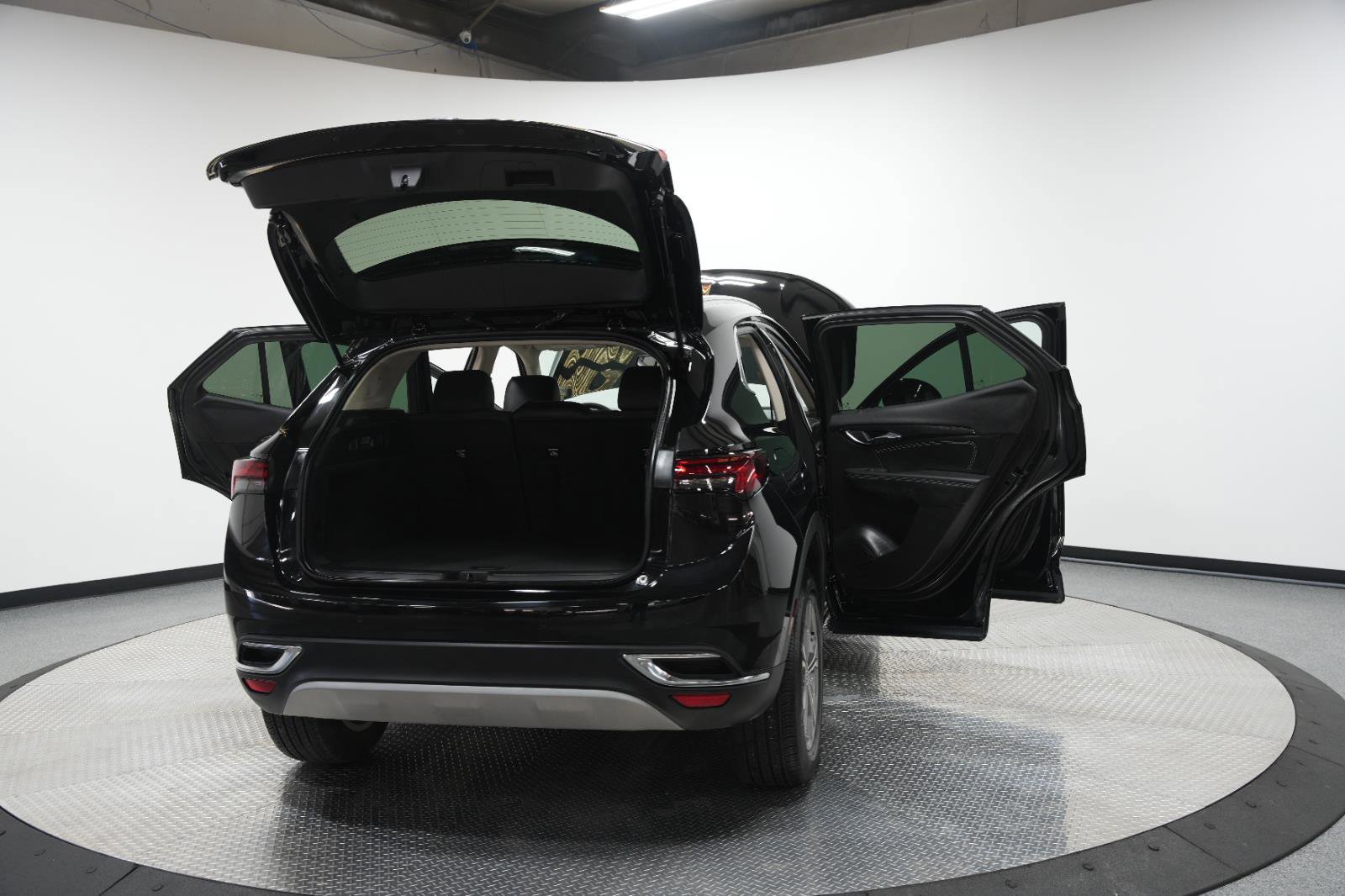 Used 2023 Buick Envision Preferred image 12