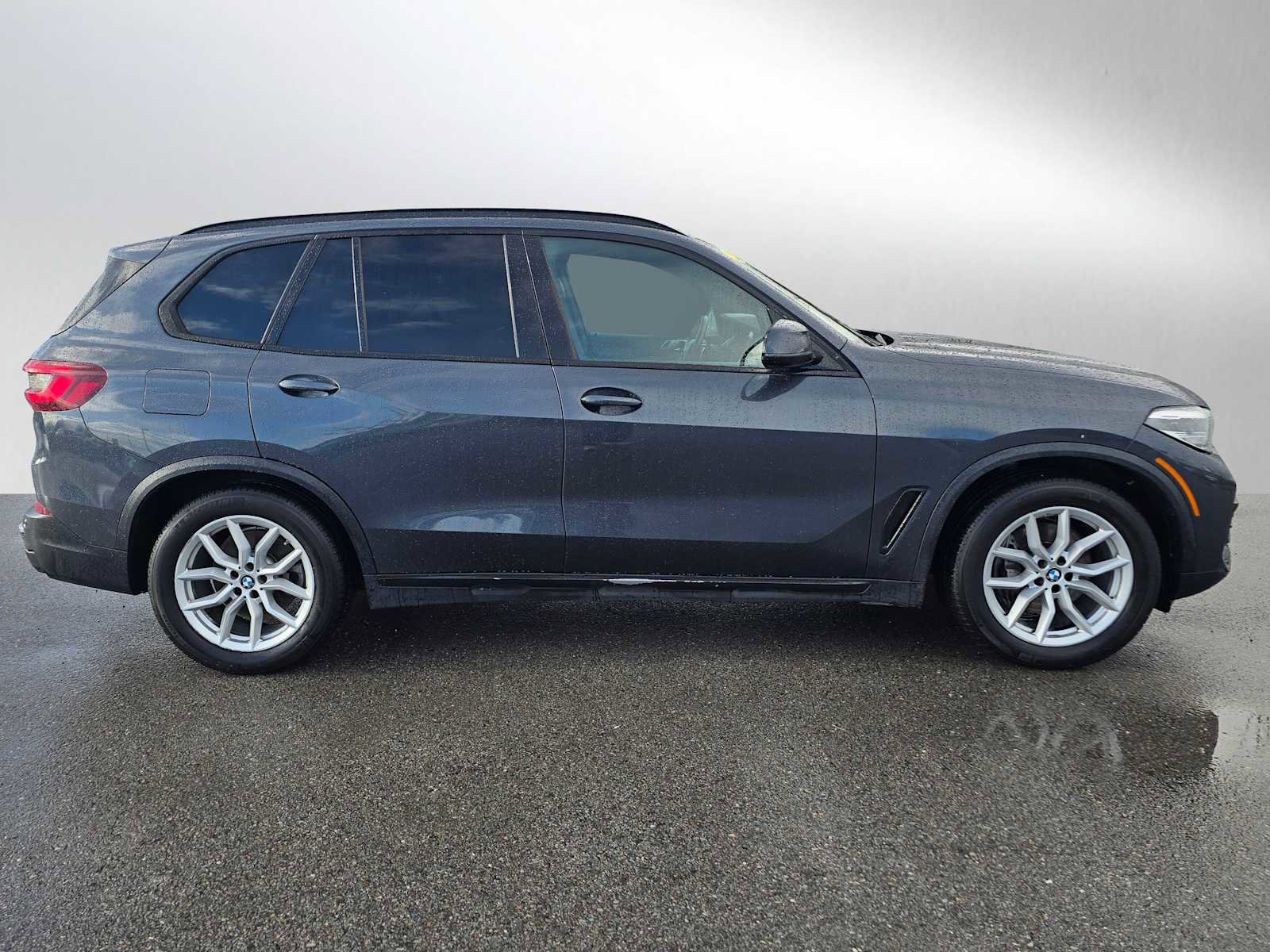 Used 2020 BMW X5 xDrive40i w/ Convenience Package image 2