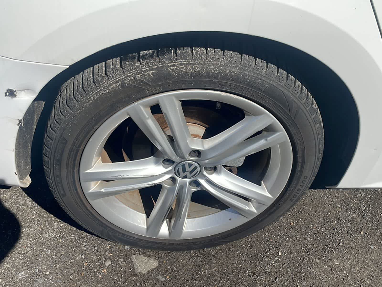 Used 2014 Volkswagen Passat 1.8T FWD image 22
