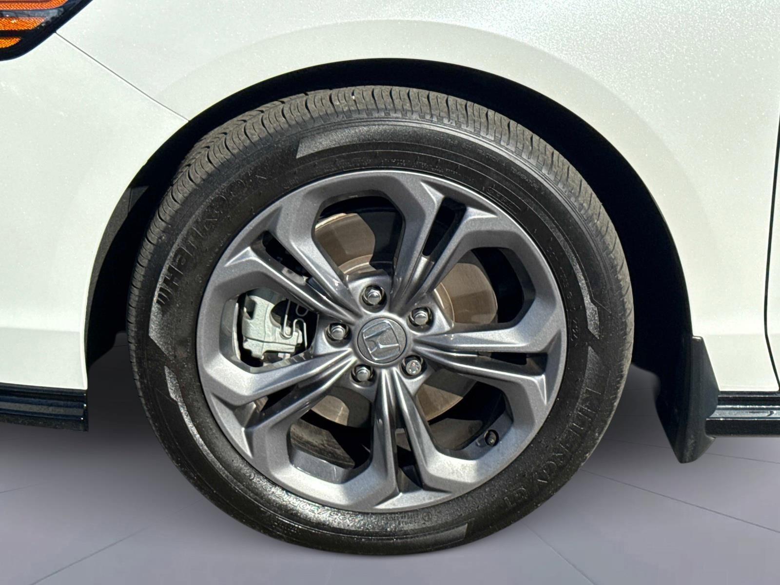 Certified 2025 Honda Accord EX-L image 11