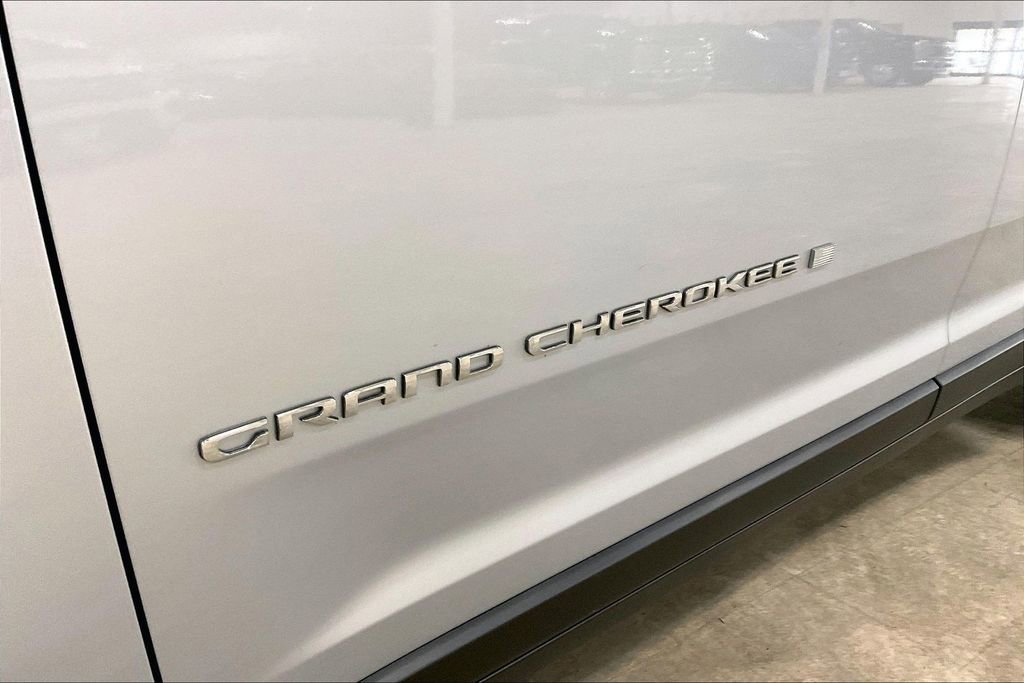 Used 2021 Jeep Grand Cherokee L Limited image 8