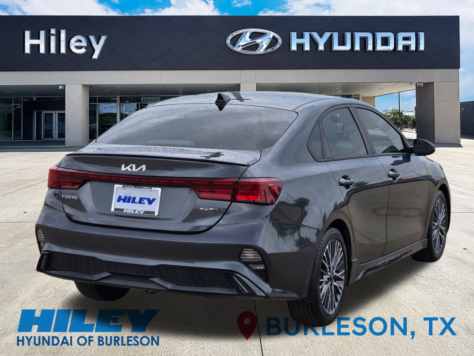 Used 2024 Kia Forte GT-Line FWD image 4