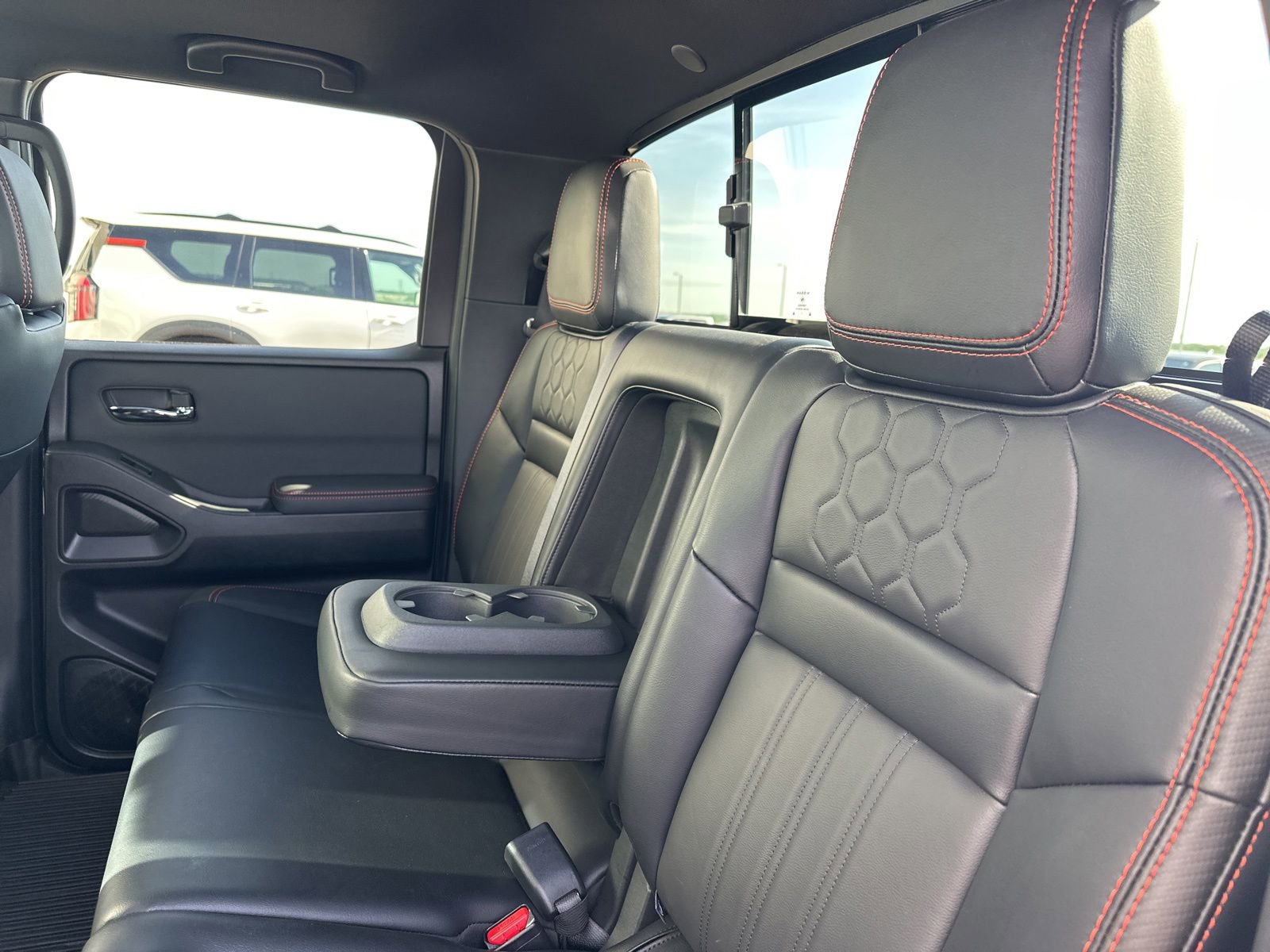 Used 2024 Nissan Frontier PRO-4X w/ Pro Premium Package AWD/4WD image 21