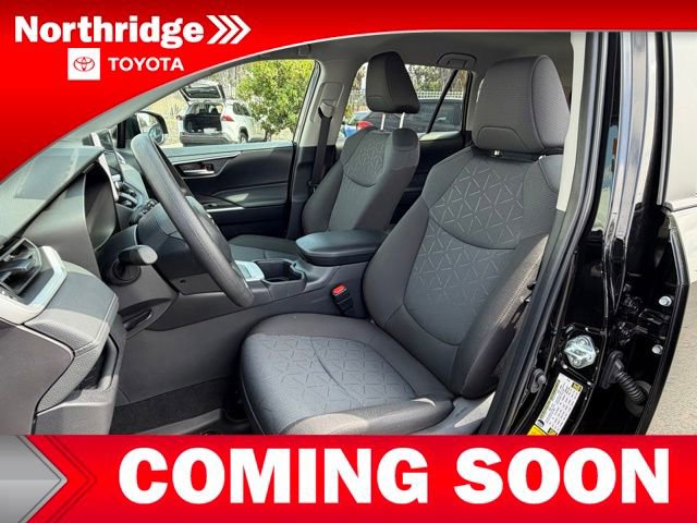 Used 2025 Toyota RAV4 XLE FWD image 6