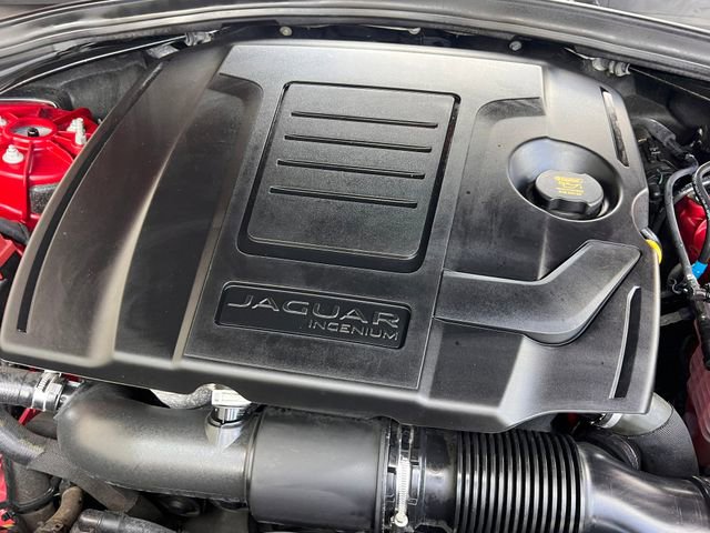 Used 2019 Jaguar F-PACE Premium image 42