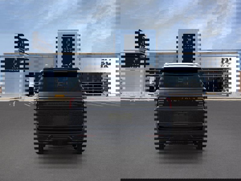 New 2025 Lincoln Navigator Reserve image 5