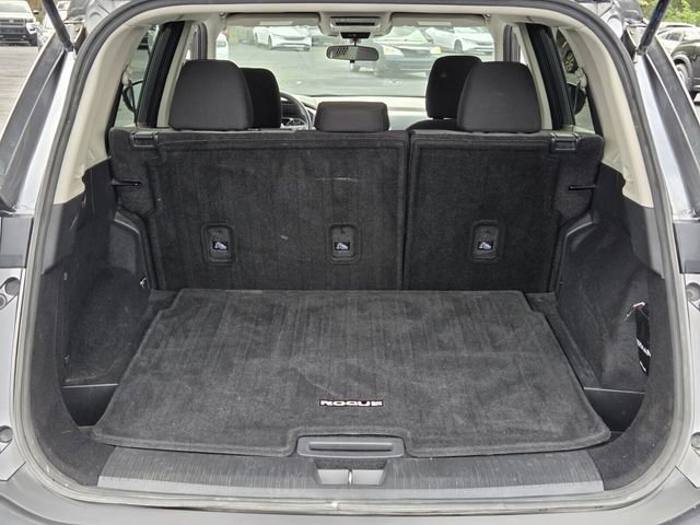 Certified 2022 Nissan Rogue SV image 13