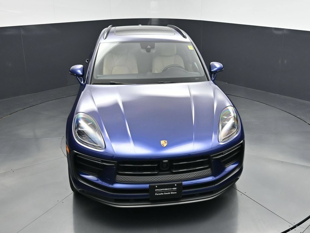 Used 2024 Porsche Macan AWD/4WD image 21