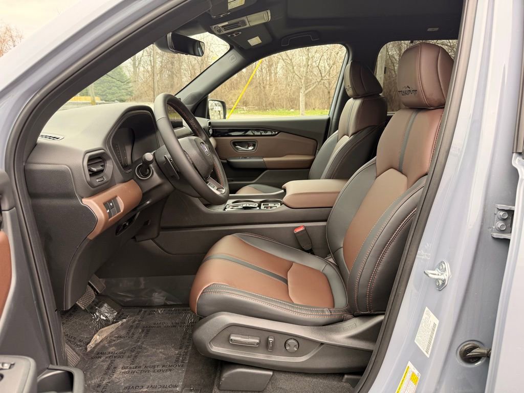 New 2026 Honda Pilot TrailSport image 11