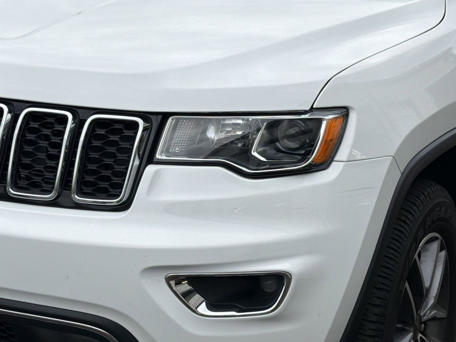 Used 2020 Jeep Grand Cherokee Limited AWD/4WD image 11