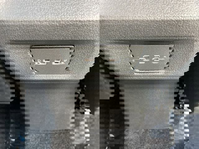 New 2025 Volkswagen Tiguan SE image 55