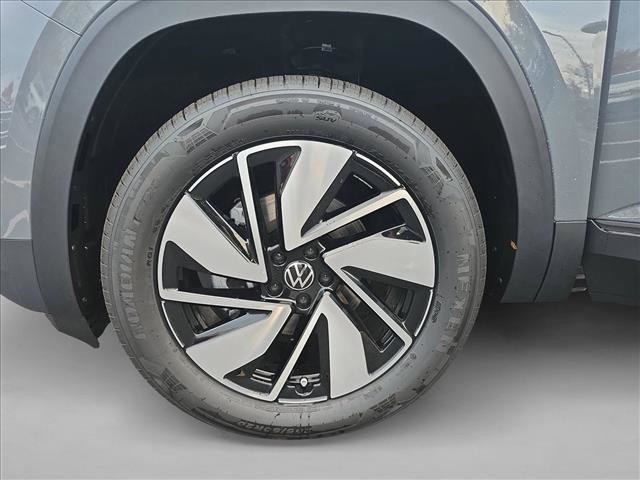 New 2026 Volkswagen Atlas SE image 7