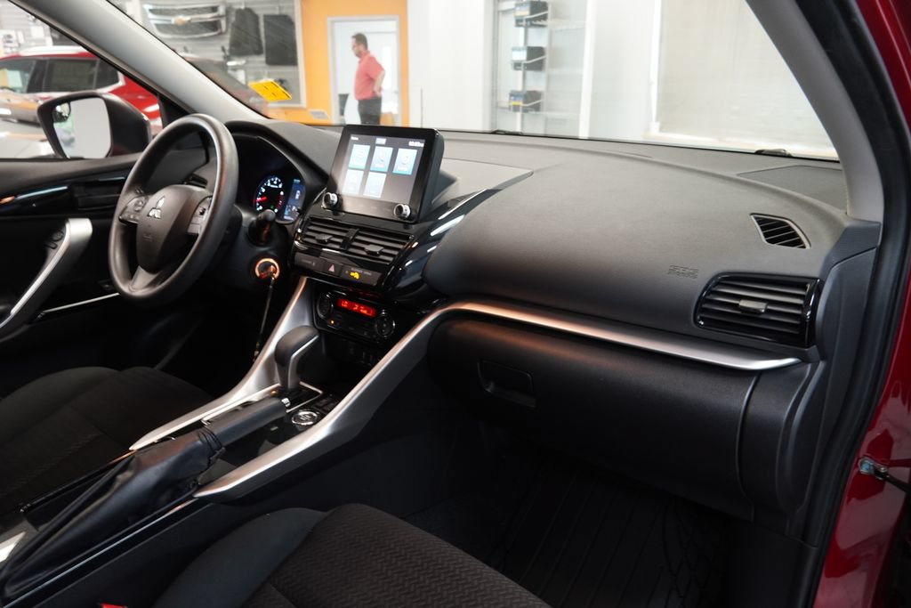 Used 2022 Mitsubishi Eclipse Cross LE AWD/4WD image 34