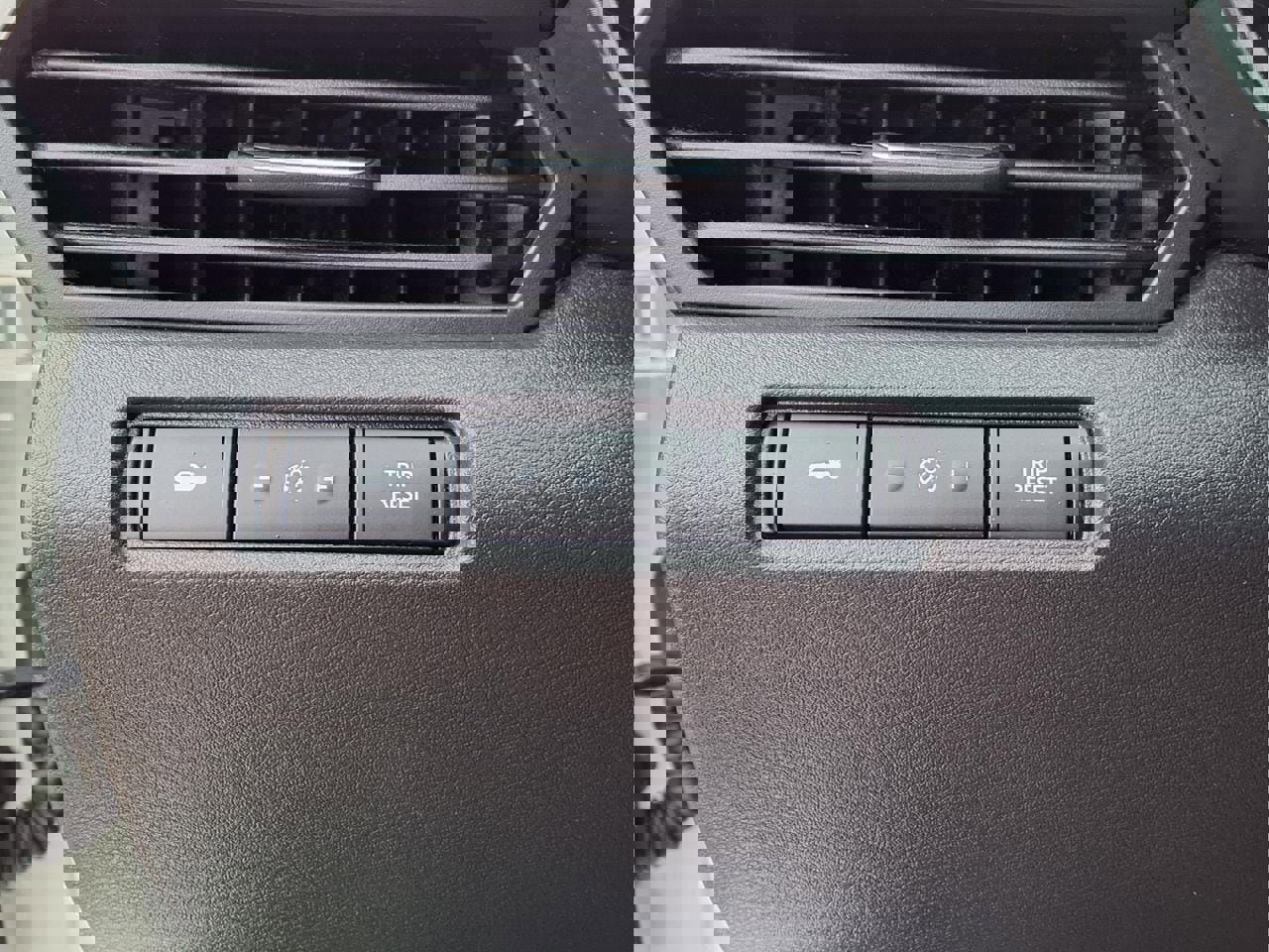 Used 2019 Nissan Altima 2.5 SR image 15